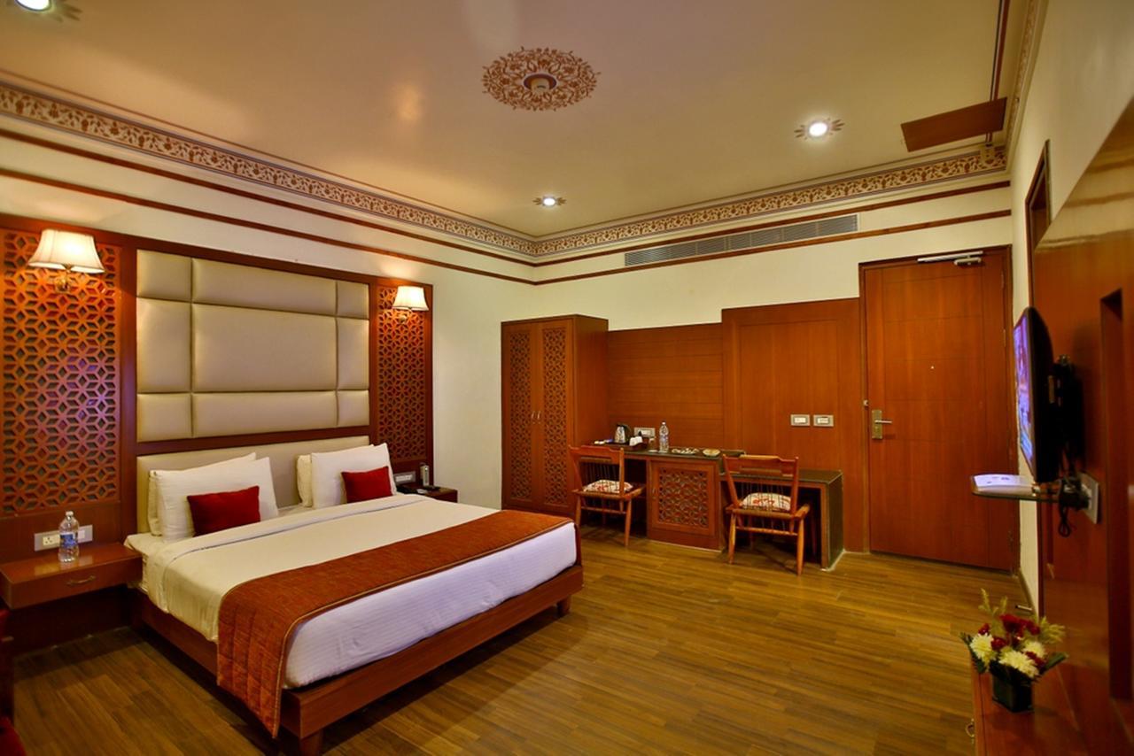 Regenta Resort Vanya Mahal Ranthambore サワイ・マドプール エクステリア 写真