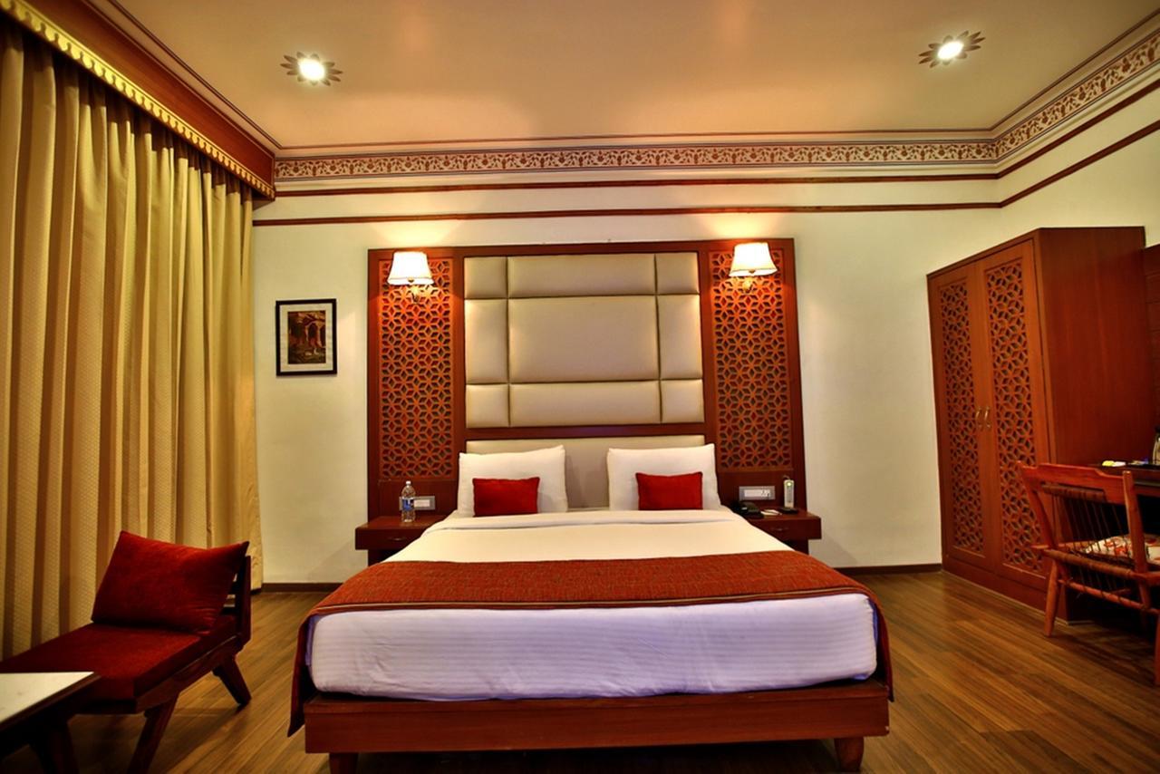 Regenta Resort Vanya Mahal Ranthambore サワイ・マドプール エクステリア 写真