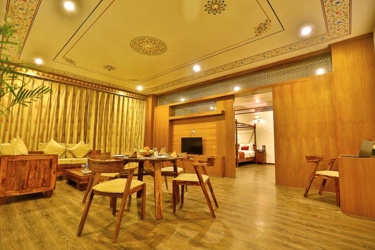 Regenta Resort Vanya Mahal Ranthambore サワイ・マドプール エクステリア 写真