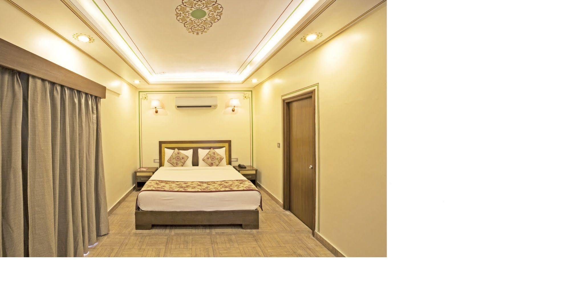 Regenta Resort Vanya Mahal Ranthambore サワイ・マドプール エクステリア 写真